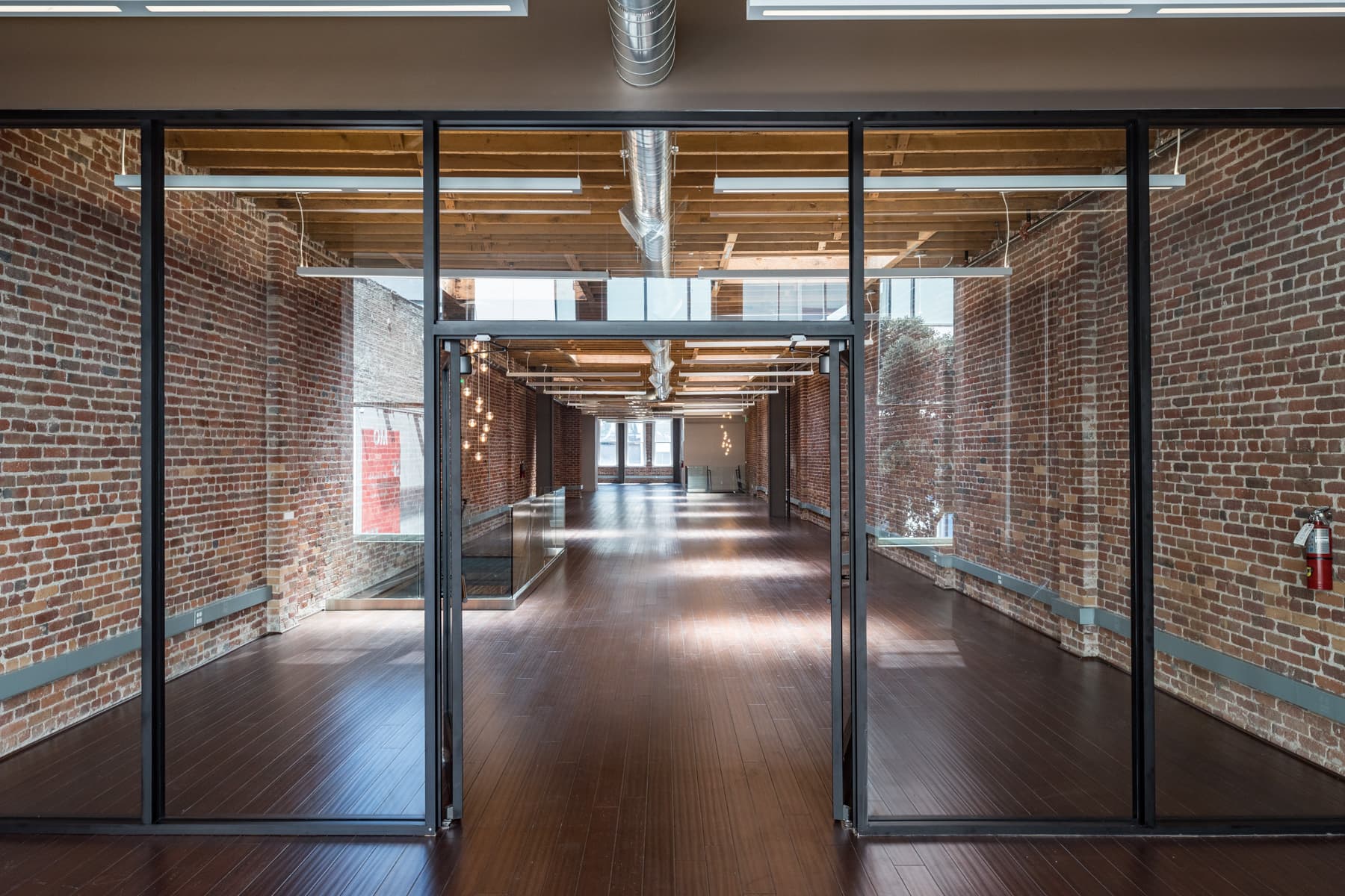 Dimes Gallery gallery image: Dimes Gallery Image2